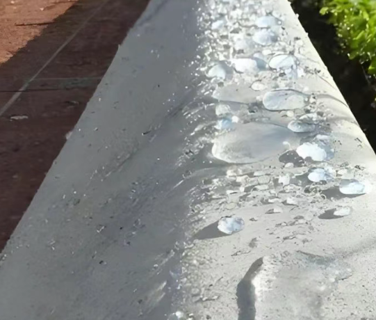 富文镇硅烷浸渍涂料在混凝土保护中的应用